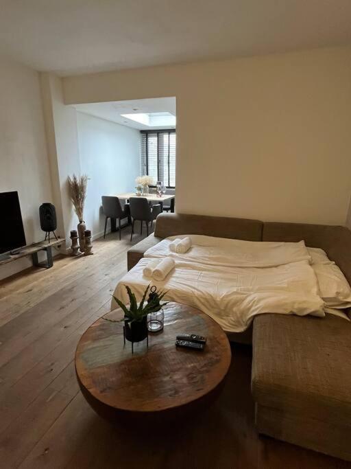 Knus Appartement Tilburg Eksteriør bilde
