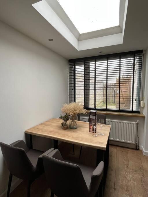 Knus Appartement Tilburg Eksteriør bilde