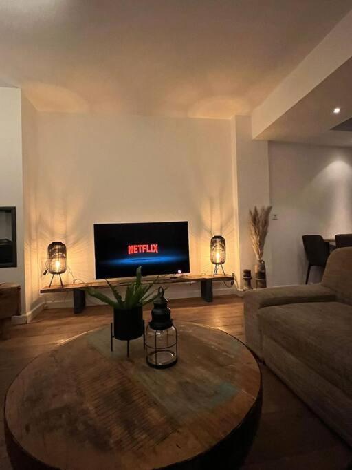 Knus Appartement Tilburg Eksteriør bilde